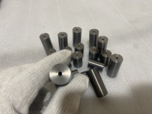https://www.ihrcarbide.com/15-25-cobalt-grade-tungsten-carbide-pellets-for-cold-heading-dies-product/