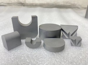 https://www.ihrcarbide.com/cold-heading-mold-for-stainless-steel-screws-product/